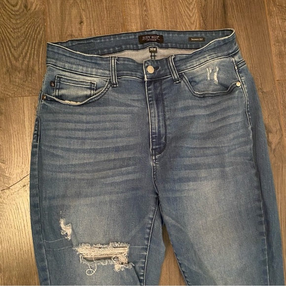 Judy Blue Jeans factory distressing size 14W - Picture 3 of 11